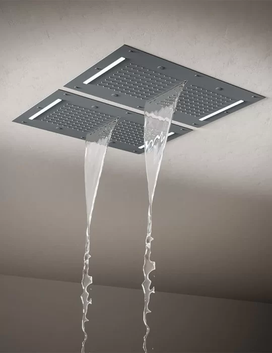 Plafond de douche ciel pluie, cascade, brumisateurs et chromothérapie.