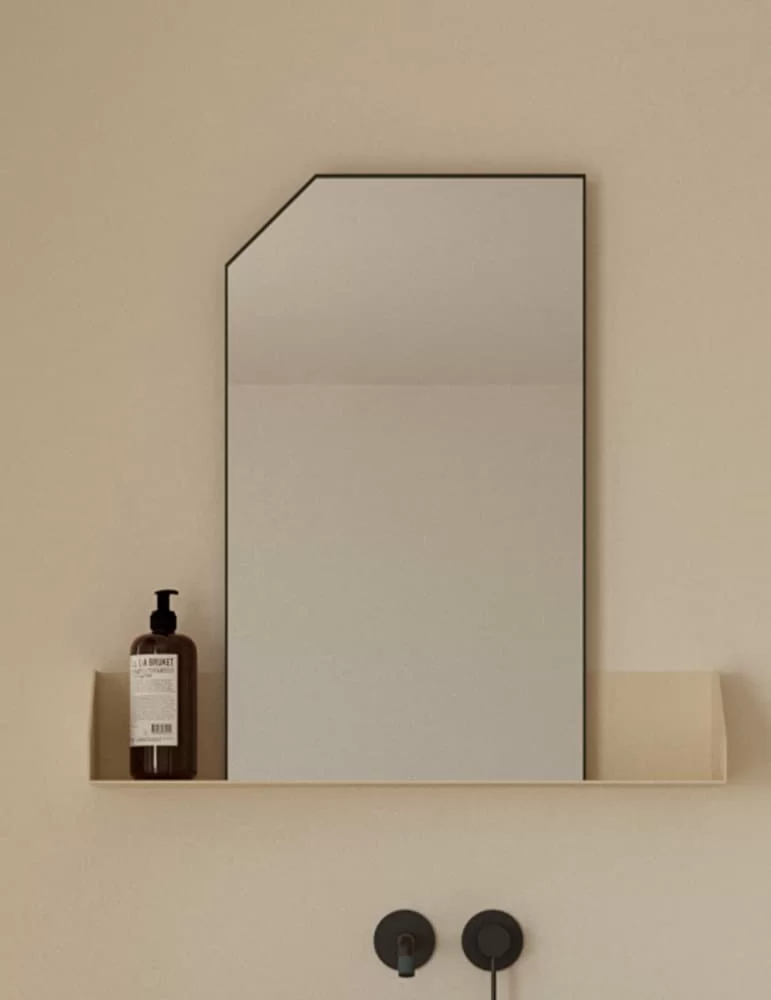 Miroir avec étagère Swing, de Ex-t Design Miroir avec étagère Swing, de Ex-t Design