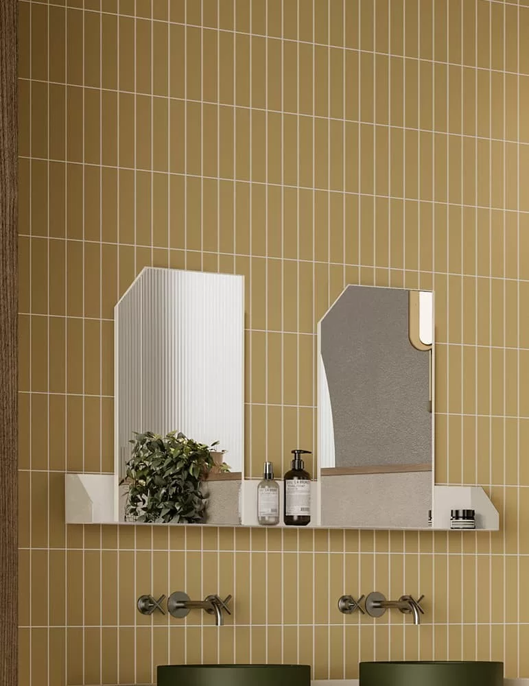 Miroir double avec étagère Swing, de Ex-t Design Miroir double avec étagère Swing, de Ex-t Design