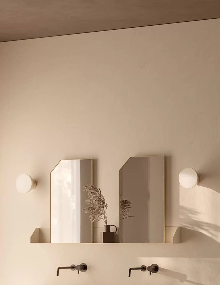 Miroir double avec étagère Swing, de Ex-t Design