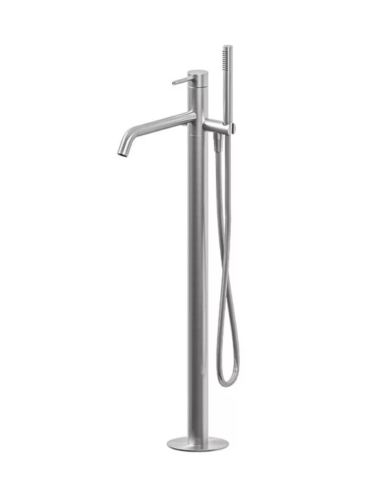 Robinetterie bain sur pied Dex, de Geda Robinetterie bain sur pied Dex, de Geda
