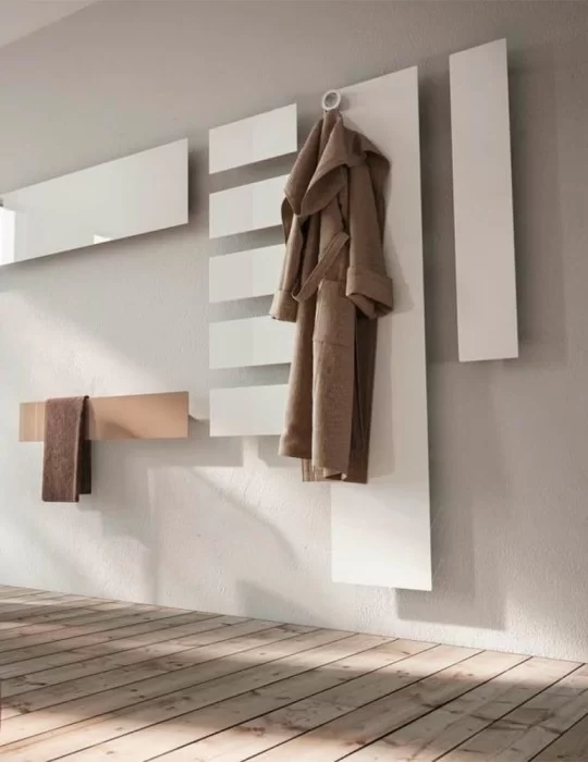 Sèche-serviettes vertical Tavola porte-peignoir, d'Antrax IT