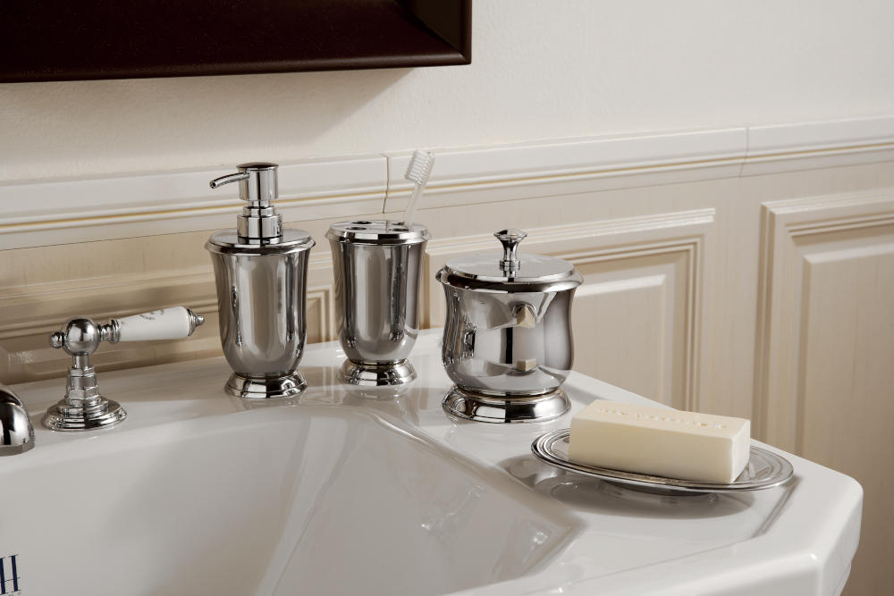 accessoires pour une salle de bain vintage moderne
